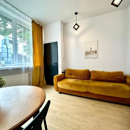 Studio Yellow Monte Appartamento *